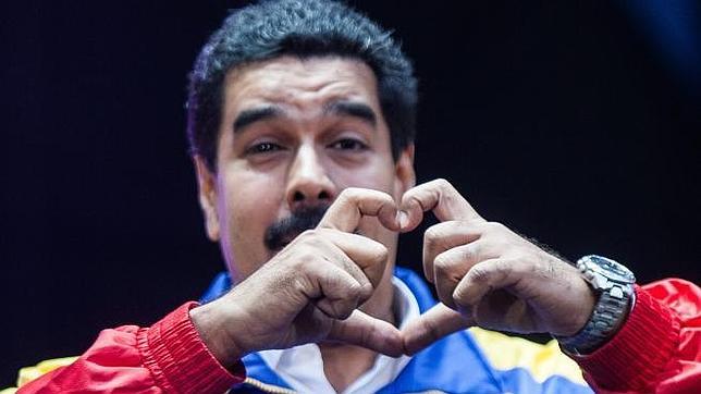 El pajarito de Chávez volvió a visitar a Nicolás Maduro