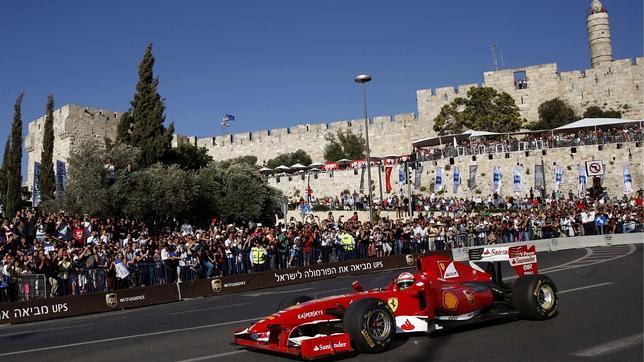 Ferrari, a todo gas por las calles de Jerusalén
