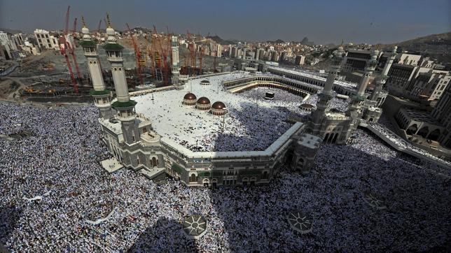 Arabia Saudí insta a los musulmanes a posponer la peregrinación este año