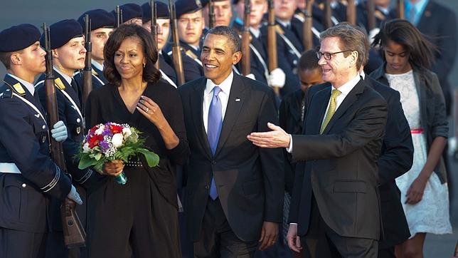 Obama visita una Alemania en cólera por el espionaje masivo