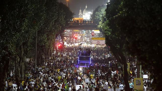Un manifestante brasileño muerto tras ser atropellado en una nueva jornada de protestas