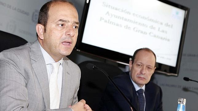 Cardona toma el mando de Emalsa