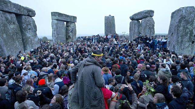 El día en que el Sol atraviesa el eje de Stonehenge