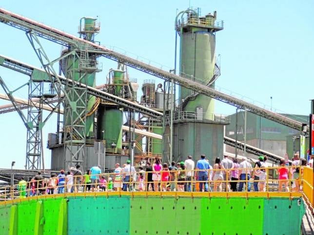 Lafarge da a conocer su actividad en la comarca