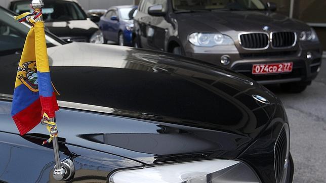 Snowden pide asilo a Ecuador, adonde prevé llegar en las próximas horas desde Moscú