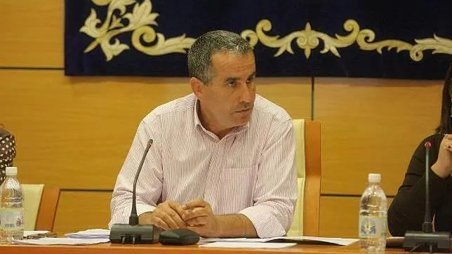 El presidente del Cabildo de Fuerteventura, el nacionalista Mario Cabrera, detractor de las prospecciones