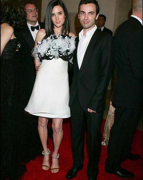 Cinco diseñadores que proponemos para Loewe