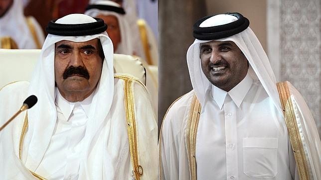 El emir de Catar abdica en favor de su hijo y heredero, el jeque Tamim bin Hamad al Thani