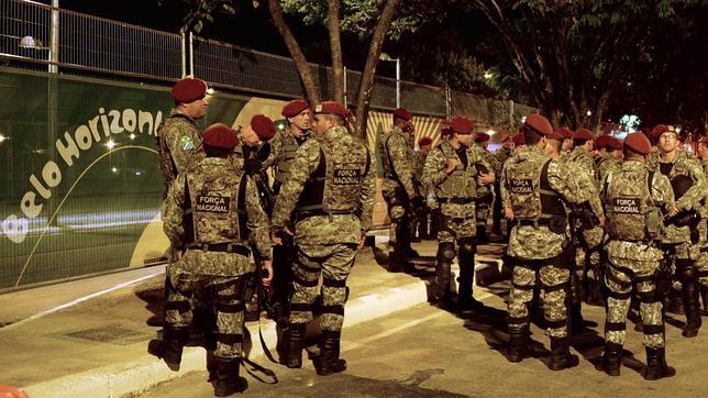 Copa Confederaciones: Disturbios en las inmediaciones del estadio antes del Brasil-Uruguay
