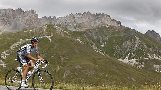 Alberto Contador, circulando por el Telegraphe