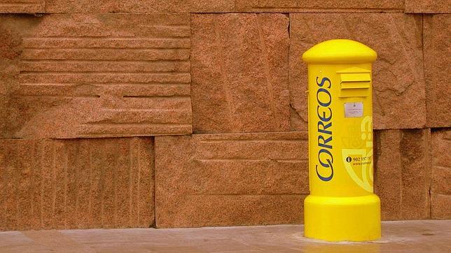 Por qué los logotipos de los servicios postales son siempre amarillos