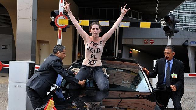 El primer ministro tunecino, víctima de las Femen, cree que las activistas deben ser liberadas
