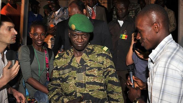 El militar golpista de Malí pide perdón