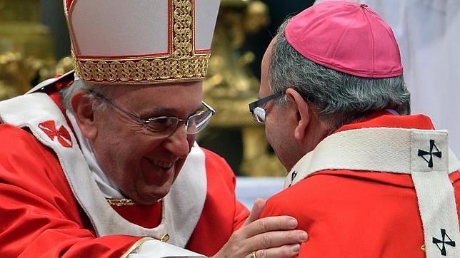 El Papa anuncia un papel mayor del Sínodo de Obispos en la Iglesia Católica