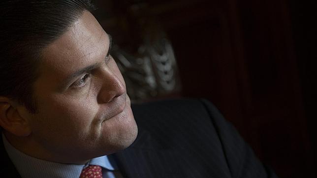 «Uribe haría bien en apoyar a Santos en lugar de criticar»