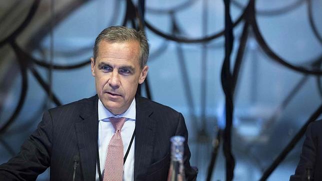 El nuevo gobernador del Banco de Inglaterra llega en metro en su primer día de trabajo