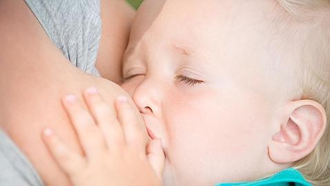 Amamantar mejora el desarrollo intelectual del bebé