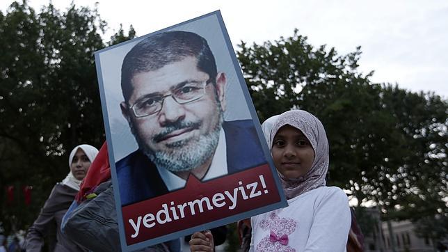 Mursi reitera su intención de seguir con la «reconciliación nacional»