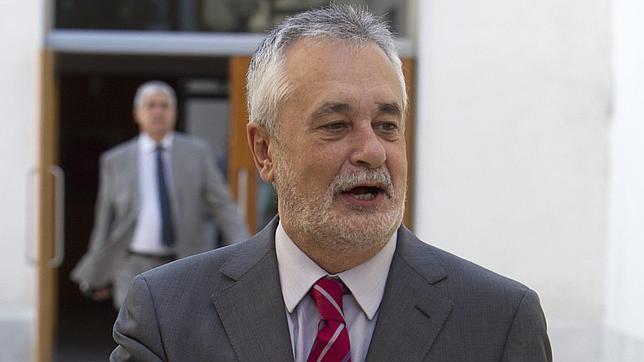 Griñán niega que tenga un sector crítico en el PSOE andaluz