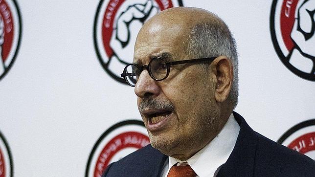 El Baradei, elegido por la oposición egipcia para «encabezar la transición»