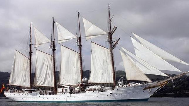 El «Juan Sebastián Elcano» llega a Santander donde podrá ser visitado hasta el sábado