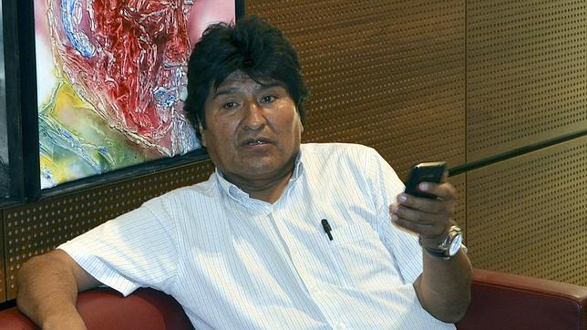 Ecuador convocará una reunión extraordinaria de UNASUR ante la «tremenda ofensa» a Morales