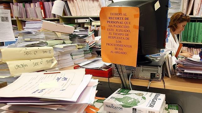 ¿Desfibriladores en las sedes judiciales?