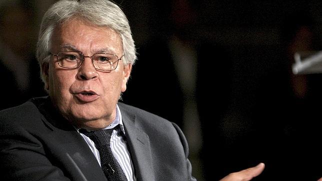 Felipe González, «asombrado» por la imputación «sin indicios» de Magdalena Álvarez