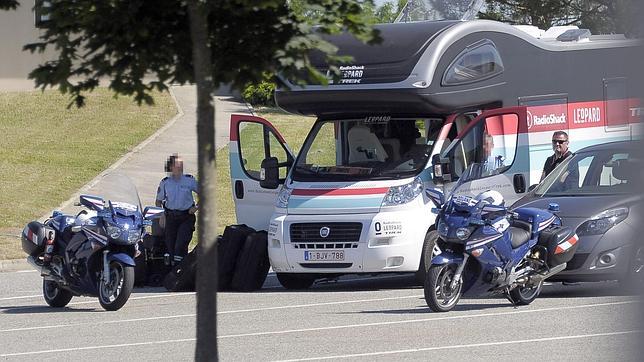 Registran el autobús del Radioshack en busca de productos dopantes