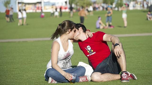 Los españoles, los más lanzados a la hora de dar el primer beso