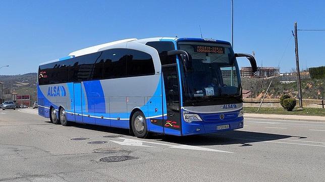 La DGT apuesta por limitar la velocidad a autobuses sin cinturón de seguridad