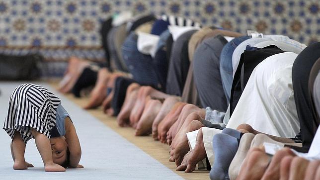 Desconcierto entre los musulmanes de Francia por el inicio del Ramadán