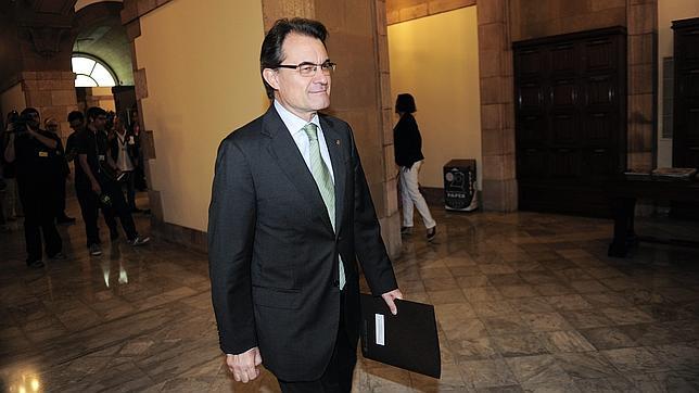 CDC ha recibido de sus fundaciones tres millones sin justificar