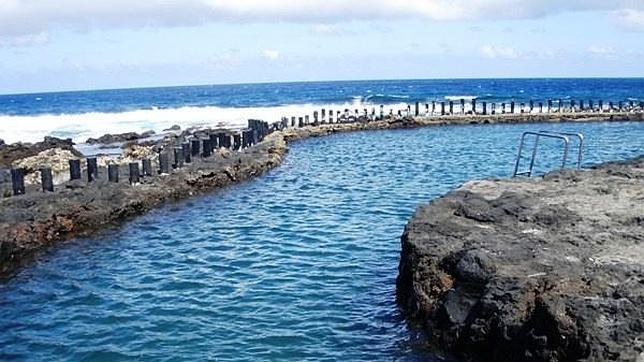 Acceso a las piscinas naturales de Agaete