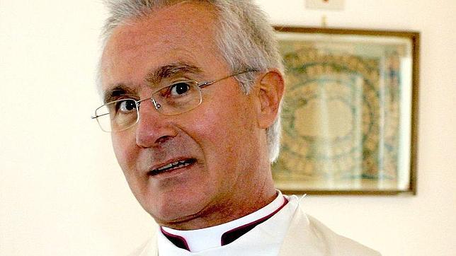 El Banco Vaticano congela la cuenta de monseñor Scarano, detenido por supuesto blanqueo