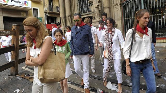 Sanfermines 2013: Los hijos de la Infanta Elena acuden con su padre al último encierro