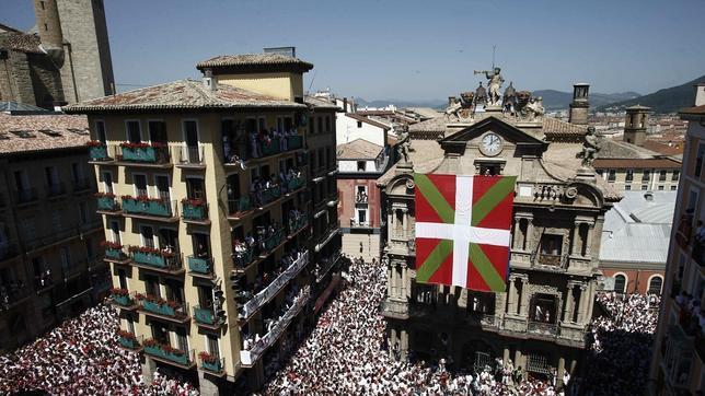 Al menos cinco detenidos por desórdenes públicos durante el Chupinazo