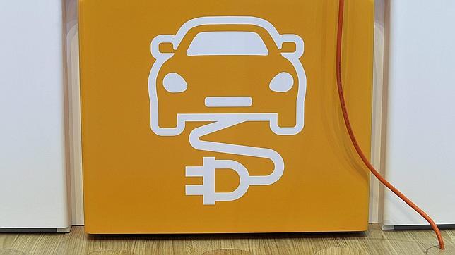 Los coches híbridos triplican su presencia en el mercado español