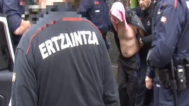 Cambian por tercera vez de cárcel al falso shaolín