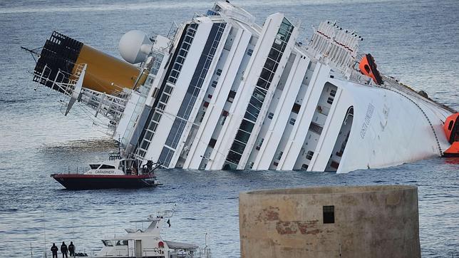 Primeras condenas en Italia para cinco imputados por el naufragio del Costa Concordia