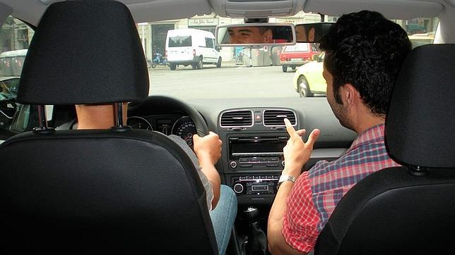 Clases «pirata» de autoescuela