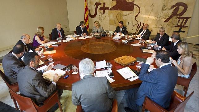 La Generalitat recusará a Pérez de los Cobos por sus vínculos con el PP