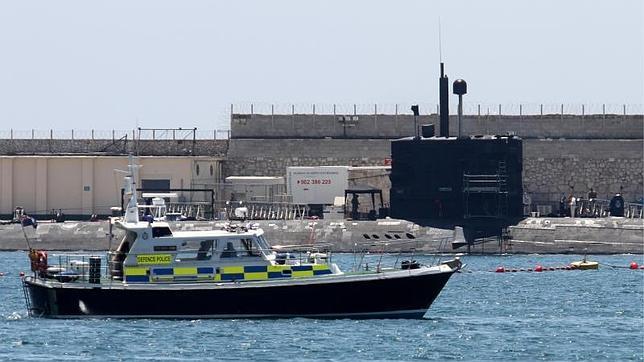 El «Tireless» abandona Gibraltar tras una semana en el peñón
