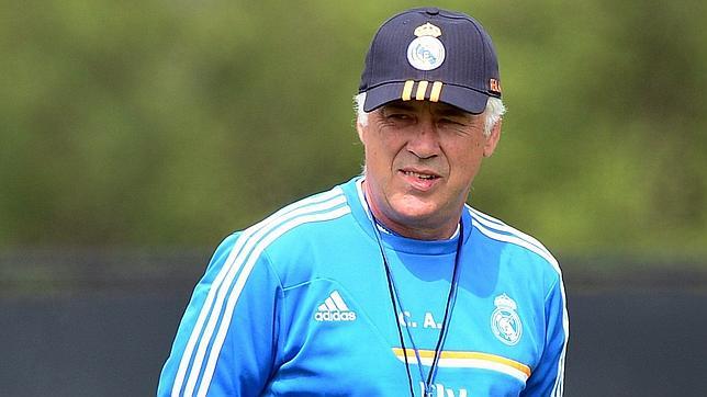 Ancelotti: «El club trabaja para encontrar una solución en el caso de Bale»