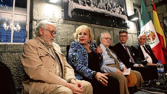 Los amigos de Buñuel vuelven a su casa en Ciudad de México