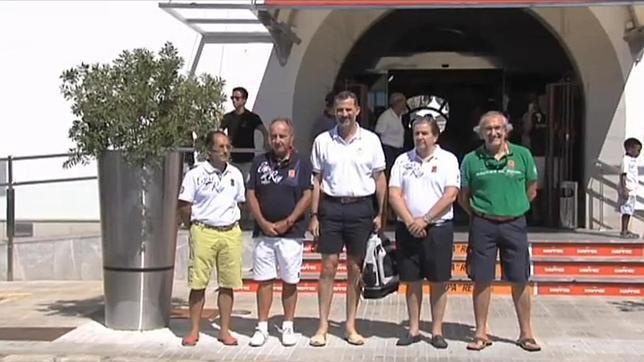 El Príncipe embarca de nuevo en el «Aifos» para participar en la Copa del Rey de vela