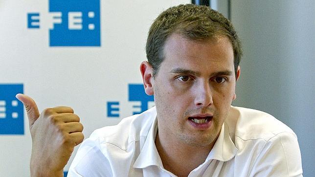 Rivera llama a PSC y PPC a construir una «alternativa constitucional» al soberanismo