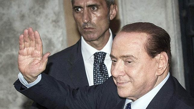 Berlusconi, abocado a pasar un año arrestado en una de sus lujosas villas
