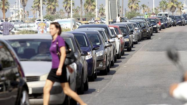 Colas de hasta dos horas de espera en los accesos por carretera a Gibraltar