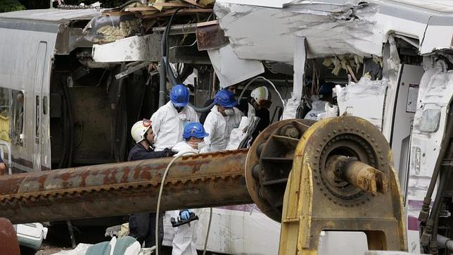Accidente de Santiago: La Policía da por finalizada la revisión de los restos del tren